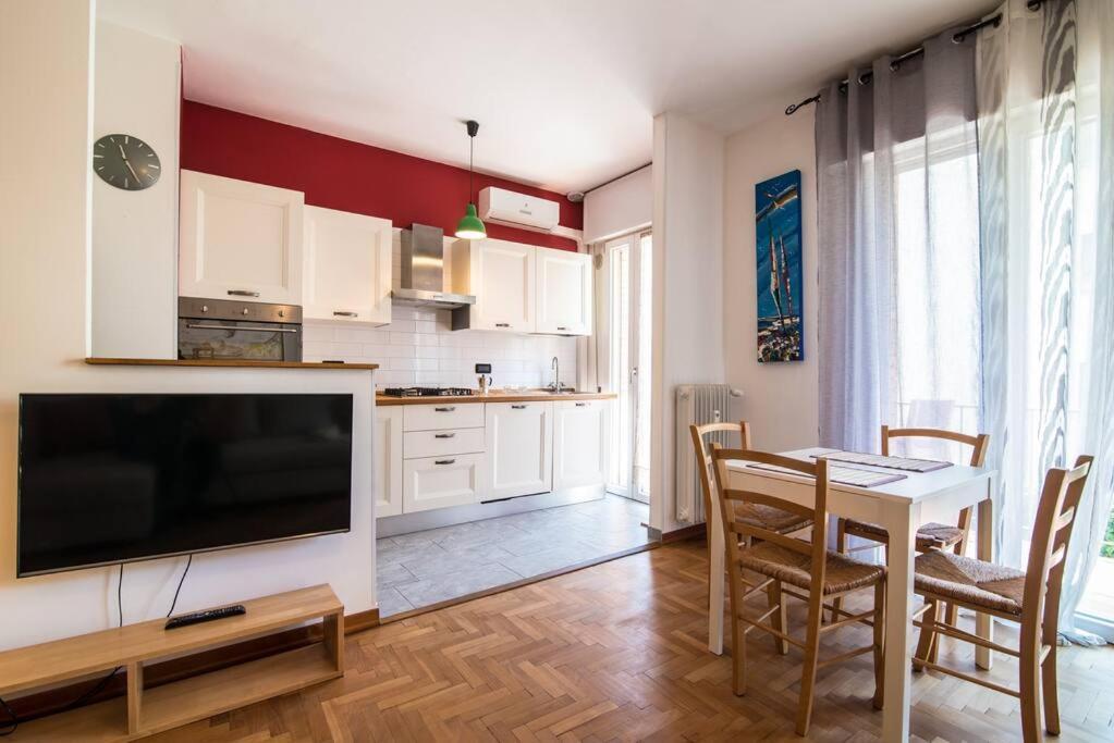 Enjoy Home - Bilocale Sulle Riviere A Due Passi Dalla Specola Padwa Zewnętrze zdjęcie